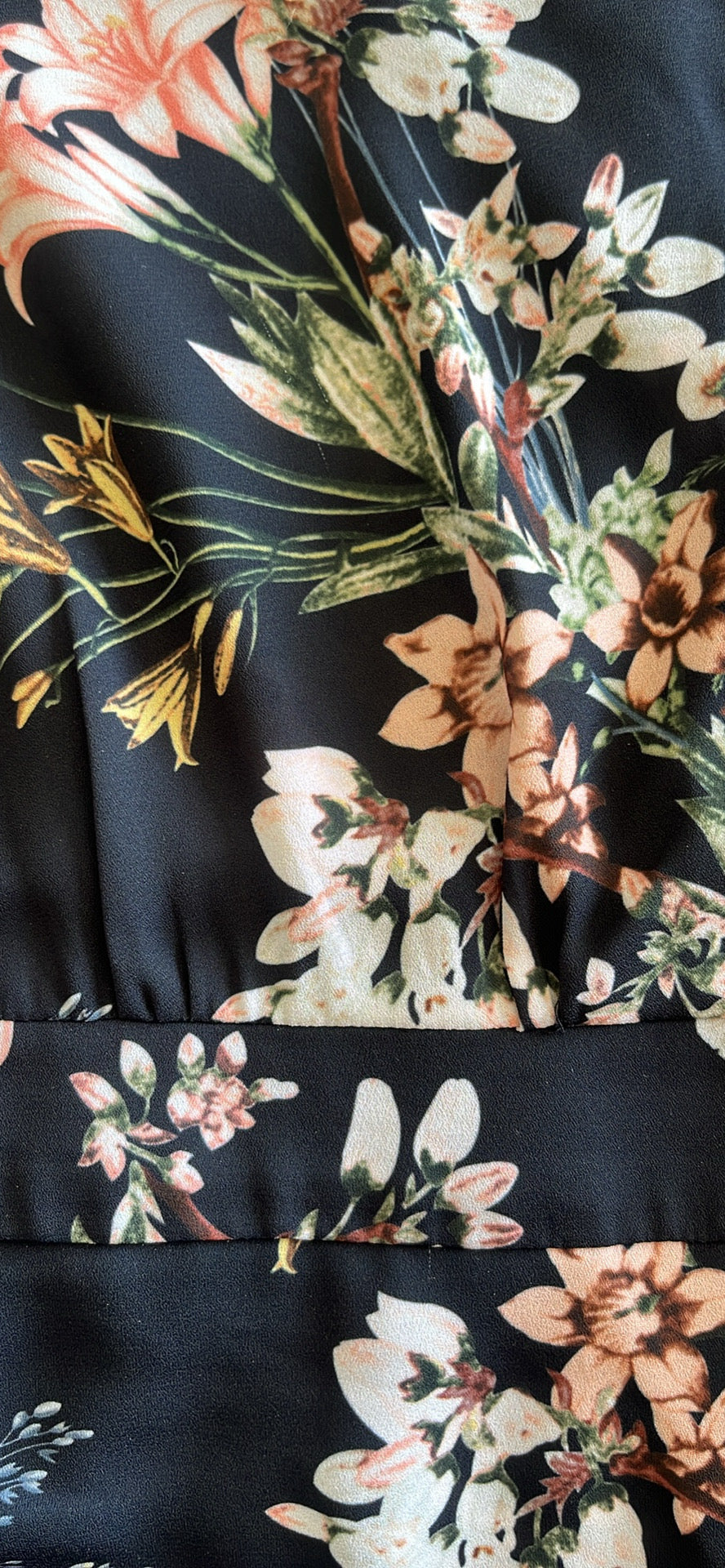 SHEIKE Simple Bouquet V Neck Maxi Dress. Sz 12