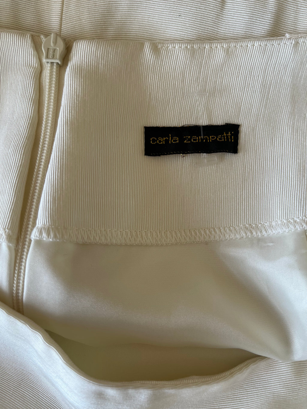 CARLA ZAMPATTI Ivory Crepe Pencil Skirt. Sz 10