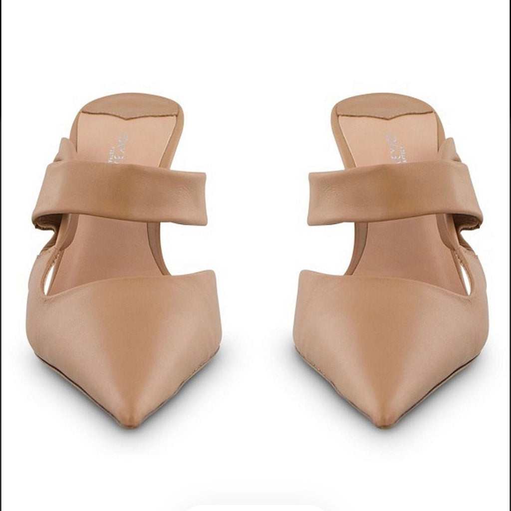 TONY BIANCO Hank Mules. Skin Capretto. BNIB Sz 10/41